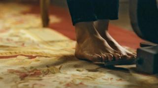 Naomi Watts feet photo thumbnail