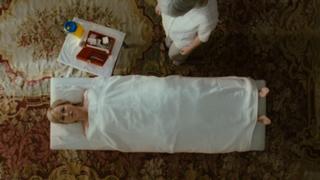 Naomi Watts feet photo thumbnail