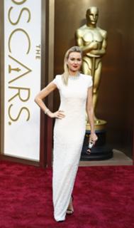 Naomi Watts feet photo thumbnail