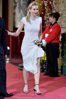 Naomi Watts feet photo thumbnail