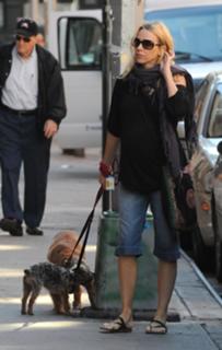 Naomi Watts feet photo thumbnail