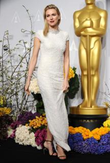 Naomi Watts feet photo thumbnail