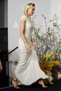 Naomi Watts feet photo thumbnail