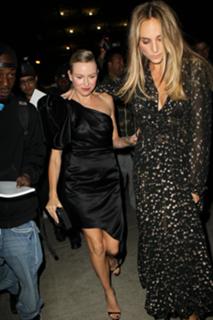 Naomi Watts feet photo thumbnail