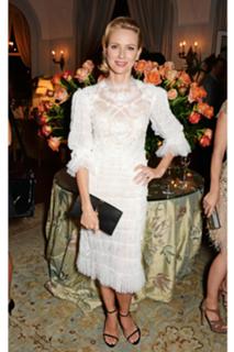 Naomi Watts feet photo thumbnail