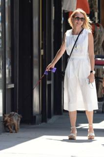 Naomi Watts feet photo thumbnail