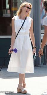 Naomi Watts feet photo thumbnail