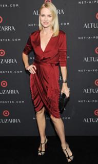 Naomi Watts feet photo thumbnail