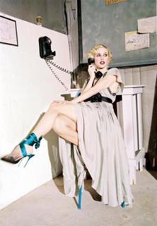 Naomi Watts feet photo thumbnail