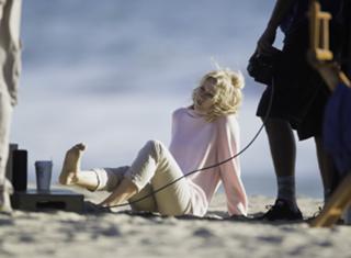 Naomi Watts feet photo thumbnail