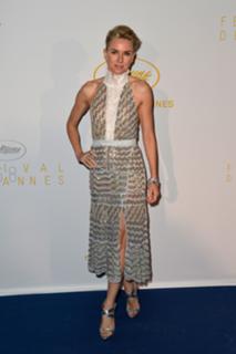 Naomi Watts feet photo thumbnail