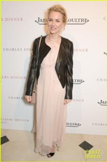 Naomi Watts feet photo thumbnail