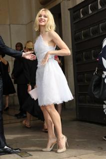 Naomi Watts feet photo thumbnail