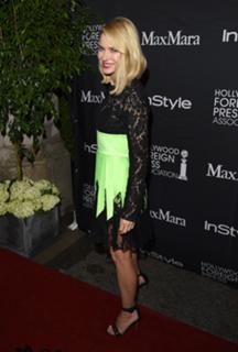 Naomi Watts feet photo thumbnail