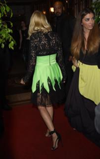 Naomi Watts feet photo thumbnail