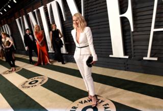 Naomi Watts feet photo thumbnail