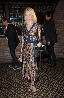 Naomi Watts feet photo thumbnail