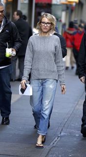 Naomi Watts feet photo thumbnail