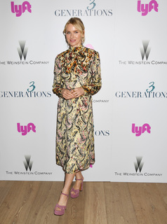 Naomi Watts feet photo thumbnail