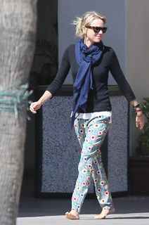 Naomi Watts feet photo thumbnail