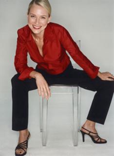 Naomi Watts feet photo thumbnail