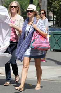 Naomi Watts feet photo thumbnail