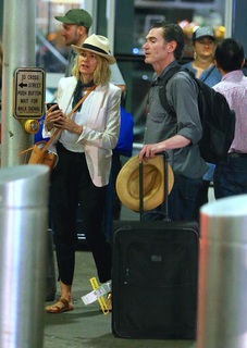 Naomi Watts feet photo thumbnail