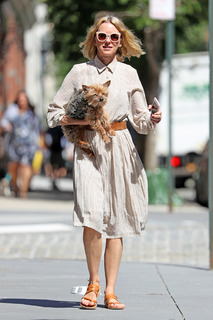 Naomi Watts feet photo thumbnail