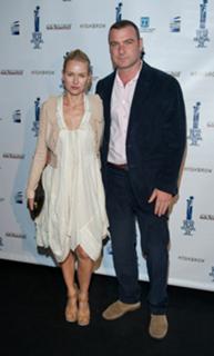 Naomi Watts feet photo thumbnail