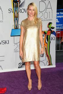 Naomi Watts feet photo thumbnail