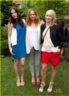 Naomi Watts feet photo thumbnail