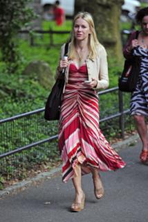 Naomi Watts feet photo thumbnail