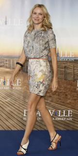 Naomi Watts feet photo thumbnail