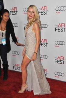 Naomi Watts feet photo thumbnail