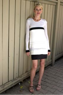 Naomi Watts feet photo thumbnail