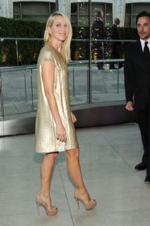 Naomi Watts feet photo thumbnail