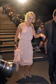 Naomi Watts feet photo thumbnail