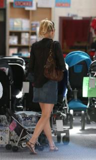 Naomi Watts feet photo thumbnail