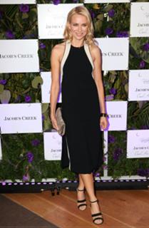 Naomi Watts feet photo thumbnail