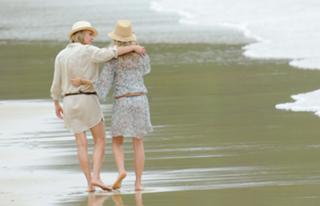 Naomi Watts feet photo thumbnail