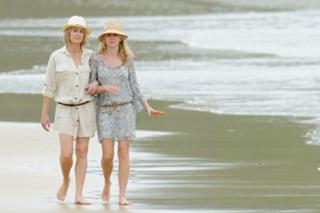 Naomi Watts feet photo thumbnail