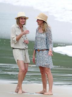 Naomi Watts feet photo thumbnail