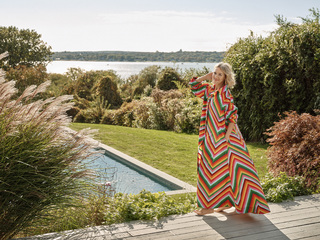 Naomi Watts feet photo thumbnail