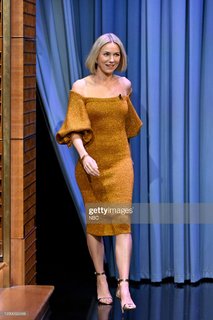 Naomi Watts feet photo thumbnail