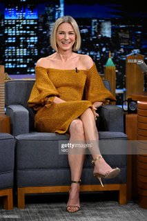 Naomi Watts feet photo thumbnail