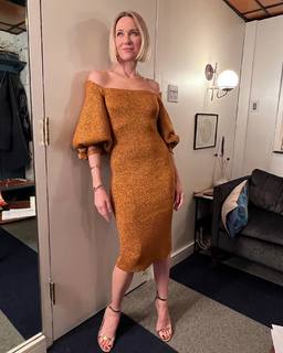 Naomi Watts feet photo thumbnail