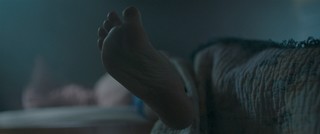 Naomi Watts feet photo thumbnail
