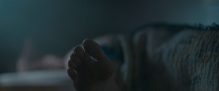 Naomi Watts feet photo thumbnail