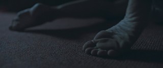 Naomi Watts feet photo thumbnail