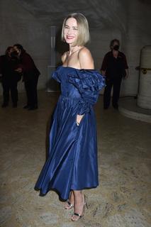 Naomi Watts feet photo thumbnail